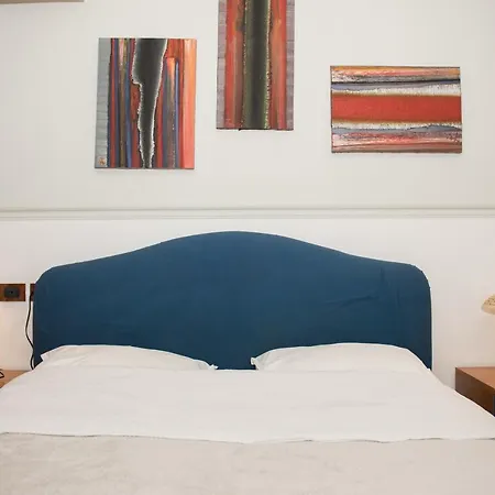Apartment Db *